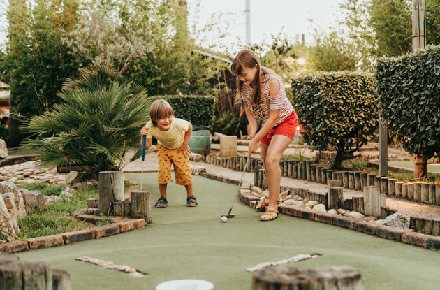 The Top Mini Golf Courses for Families in Rockland County